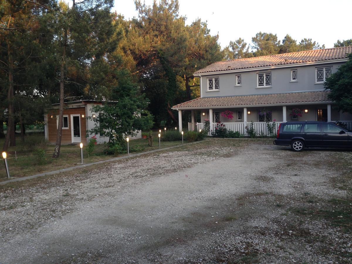 Domaine De Giron Bed & Breakfast Moulis-en-Medoc ภายนอก รูปภาพ