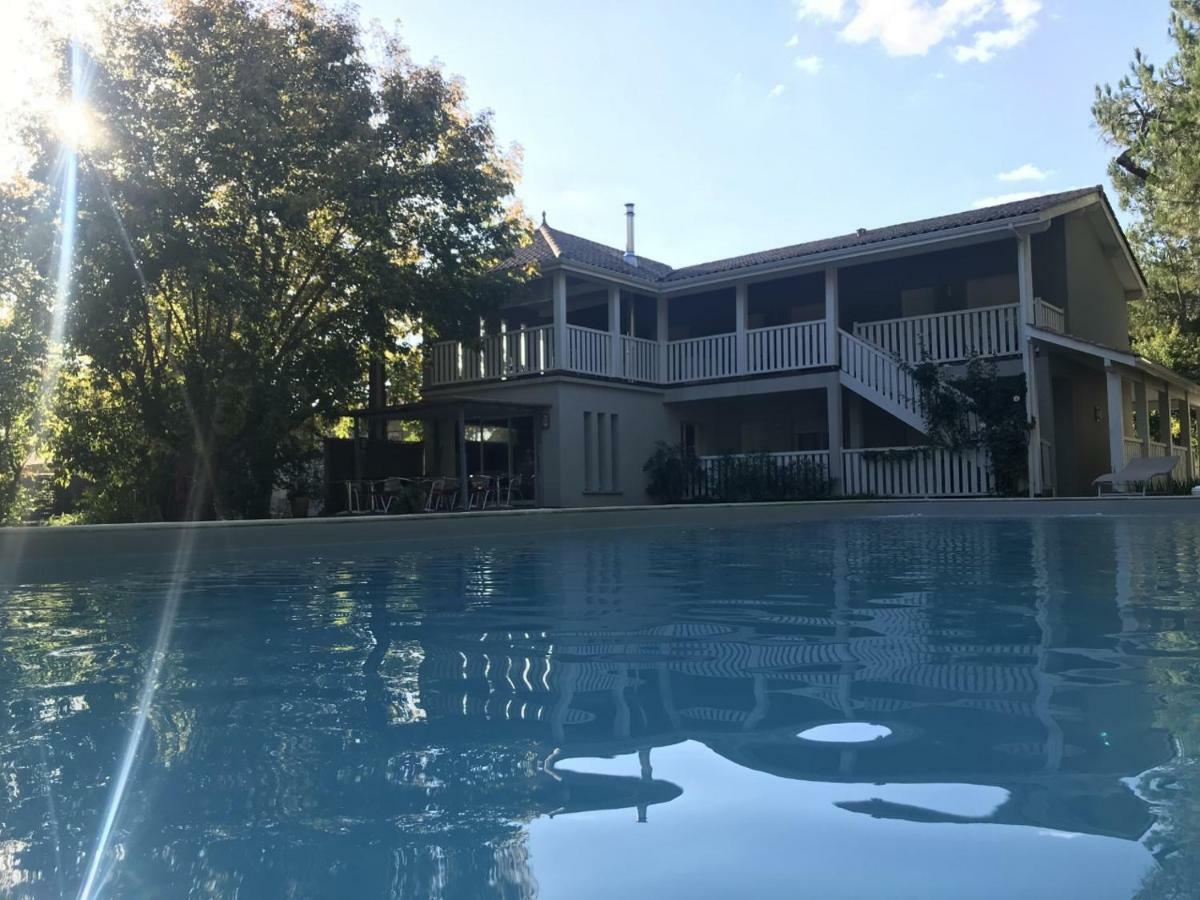 Domaine De Giron Bed & Breakfast Moulis-en-Medoc ภายนอก รูปภาพ